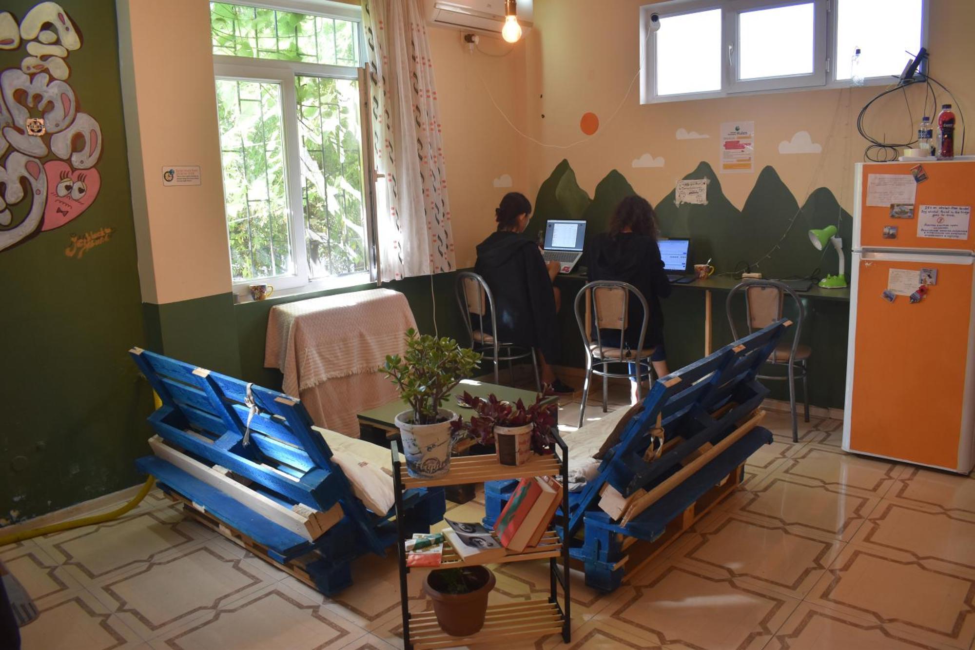 Harmony Backpackers Hostel Batumi Ngoại thất bức ảnh